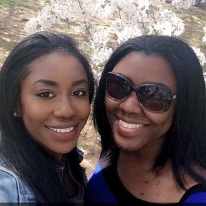 Meet your Posher, Dana